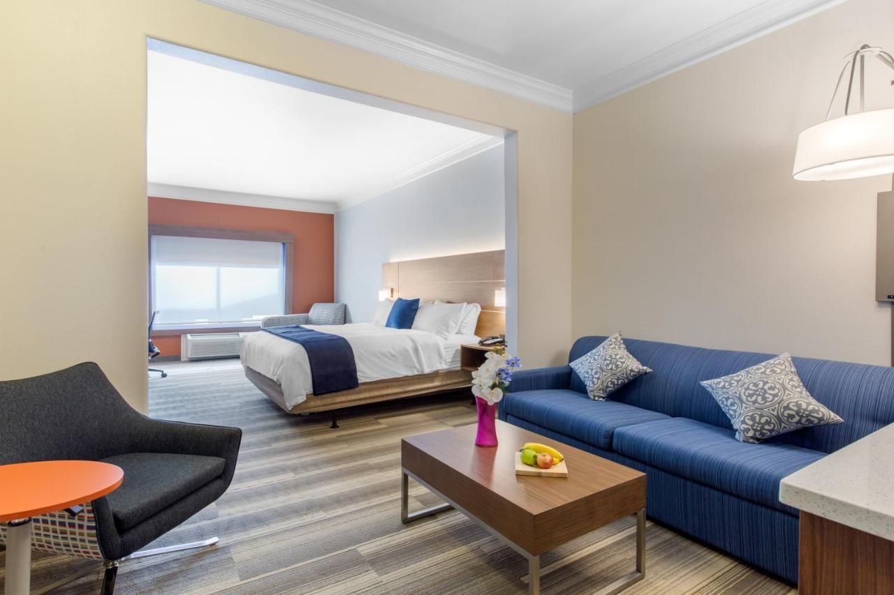 Holiday Inn Express Houston-Alvin By Ihg Buitenkant foto
