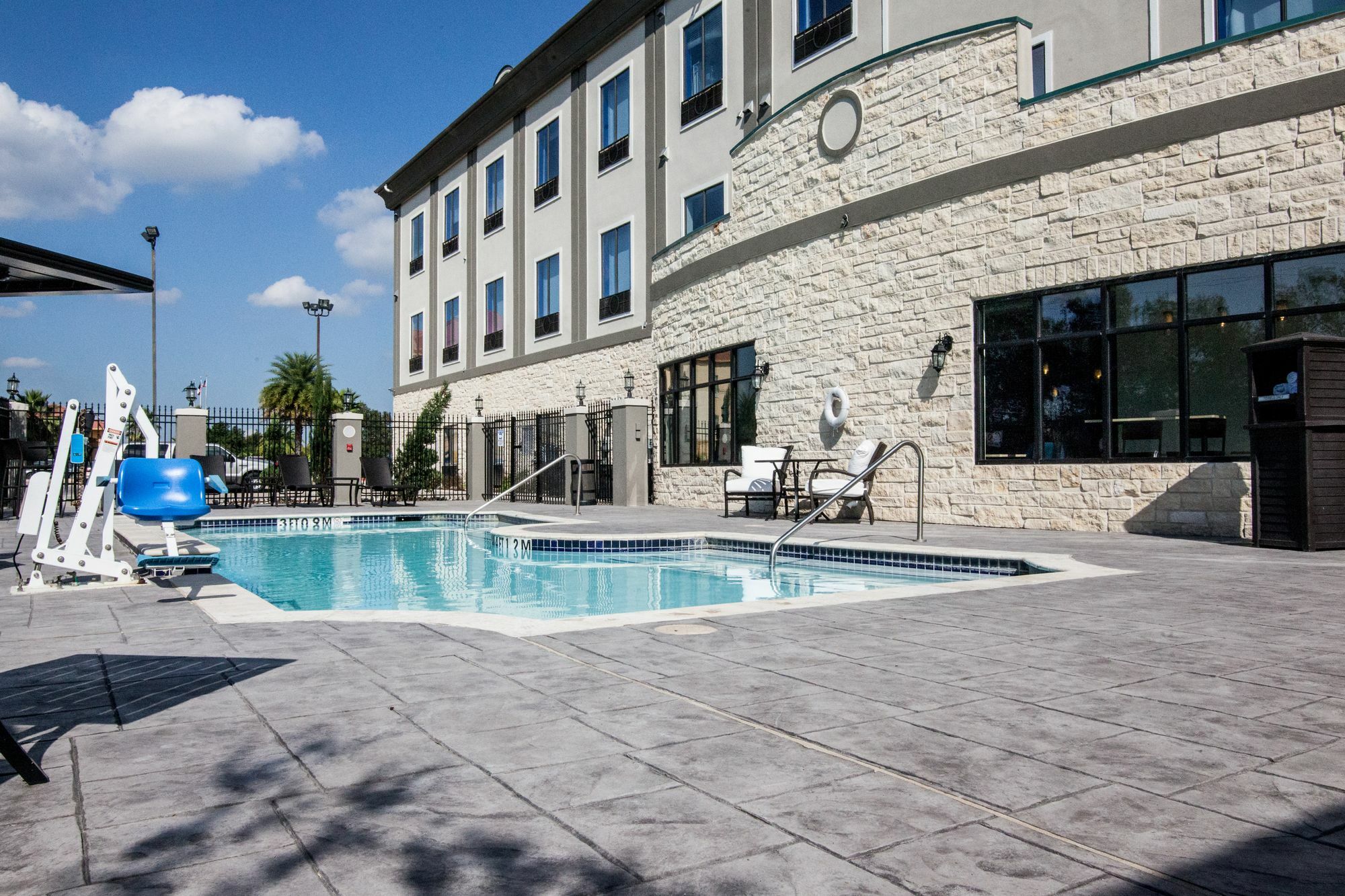 Holiday Inn Express Houston-Alvin By Ihg Buitenkant foto