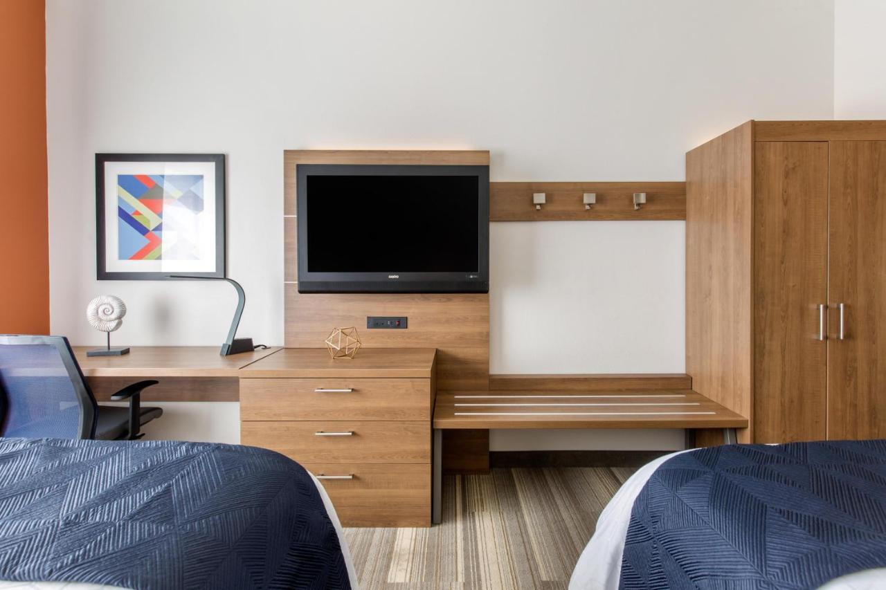 Holiday Inn Express Houston-Alvin By Ihg Buitenkant foto